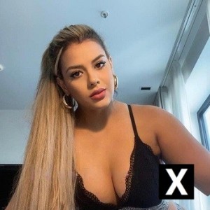 Karoliny, Hobart escorts