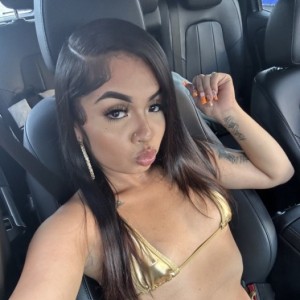 Ashanti, Blaine escorts