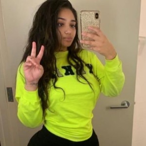 Selena, Meridian escorts