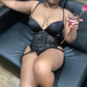 Cebon Tox, Clermont escorts