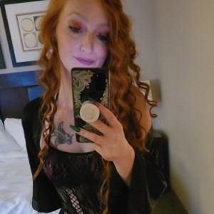 Lora, Killen escorts