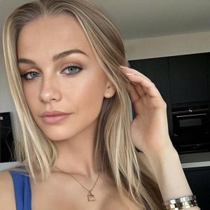 Sabrina, Roskilde escorts