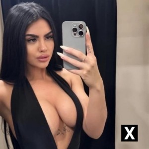 Aisha, Bicester escorts