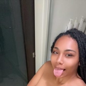 Lashay, Rock Island escorts