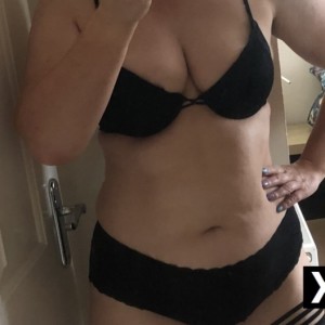 Lynda, Cwmbrân escorts