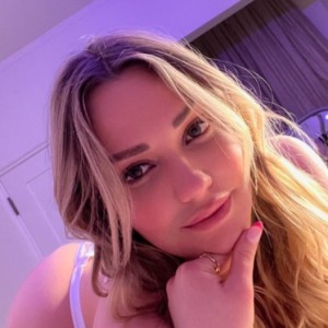 Stella, Grenoble escorts