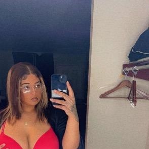 Tia, Russell escorts