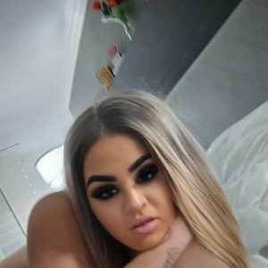 Samantha, Martinez escorts