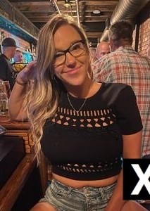 Bloomington IL | Escort Amanda-32-287634-photo-1