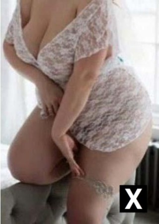 Grande-Prairie | Escort Dinah-42-195437-photo-1