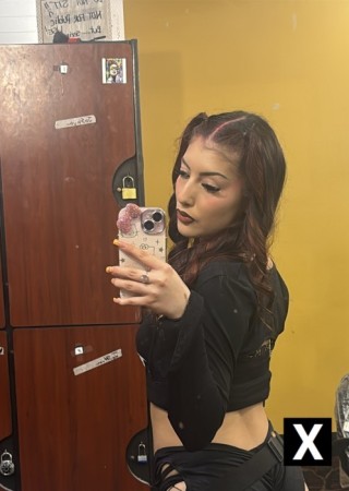 McMinnville | Escort Prada-22-275022-photo-4