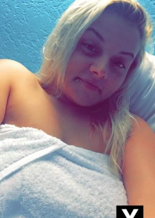 Columbia MO | Escort Lexi-25-190906-photo-3