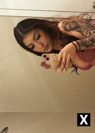 McMinnville | Escort Prada-22-275022-photo-3