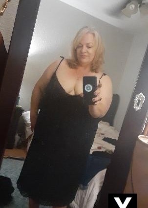 Vancouver | Escort Julie Viles-57-186183-photo-1