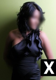 Hull | Escort Remy Rai-31-36833-photo-2