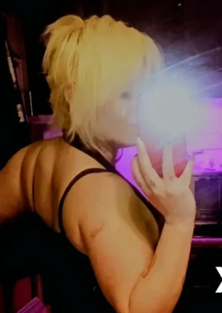 Louisville | Escort Madnative-31-288988-photo-7