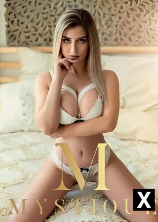 Maidenhead | Escort Athena-26-202718-photo-1