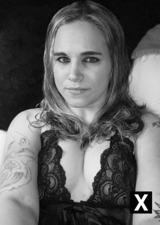 Des Moines | Escort Selena-29-180181-photo-1