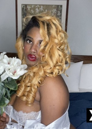 Greenville | Escort Elora wynter-22-285852-photo-1