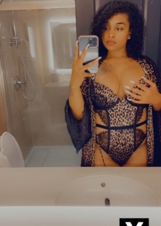 Arlington VA | Escort Raji-24-190420-photo-1