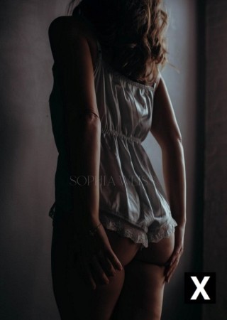Wisconsin | Escort Sophia Weiss-35-275574-photo-2