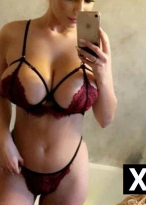 Sunshine Coast | Escort Amber-19-178628-photo-1