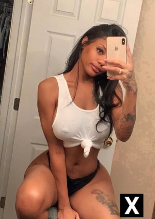 Largo | Escort Brunette Escort-27-185435-photo-4
