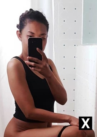 Hong Kong | Escort Lina-33-267151-photo-1