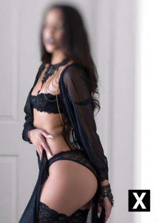 Sutton | Escort VANESSA-21-177327-photo-2