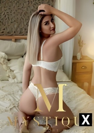 Maidenhead | Escort Athena-26-202718-photo-4