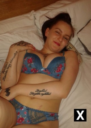 Dagenham | Escort Brunette-21-44310-photo-6