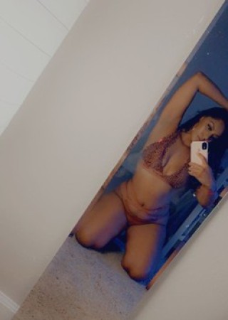 Vista | Escort Layla-30-207200-photo-4