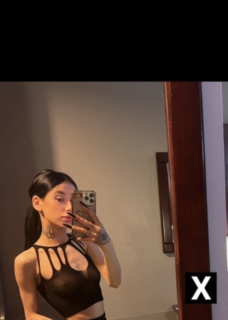 Chester | Escort Larissa-19-264304-photo-3