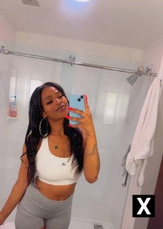 Lakeside | Escort Caramel Courtney-25-274433-photo-1