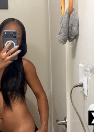 Carson | Escort Lila-21-288034-photo-2