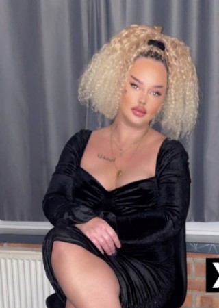 Colchester | Escort Hollie-35-259544-photo-10