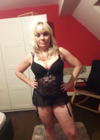 Portsmouth | Escort Dirty Duo Kelly And Susan-42-214981-photo-5