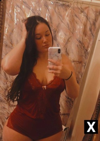 Tustin | Escort Laura-27-263334-photo-2