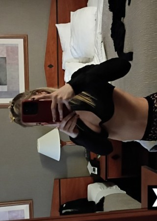 Cheyenne | Escort Hollie-28-289004-photo-5