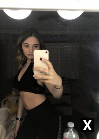 Hartwell | Escort Amelinaema-24-273213-photo-2