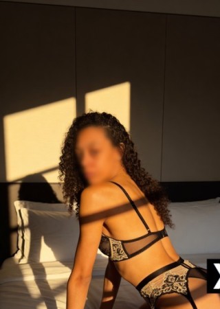 Phoenix | Escort Alani Skyy-25-288130-photo-1
