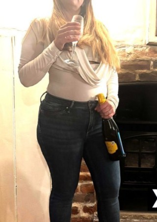 Cambridge | Escort Leah-26-210004-photo-8