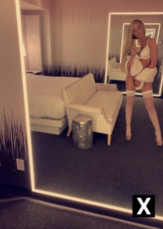 East Lansing | Escort Natalie Ashton-27-275479-photo-3