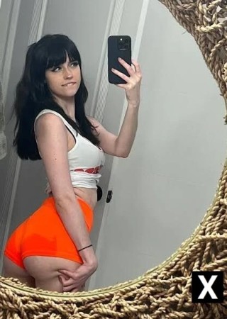 Everett | Escort Juliet-23-272831-photo-3