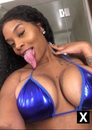 Queens | Escort Gorgeous-26-181713-photo-5