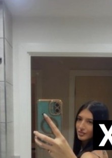 Plymouth | Escort Kirra-21-285646-photo-1