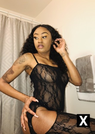 Carlsbad | Escort PrettyNpetite-24-190011-photo-1