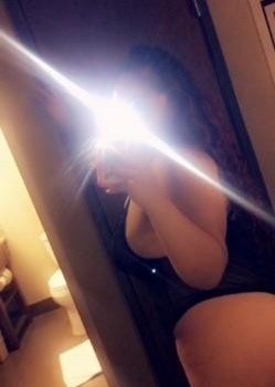 Tacoma | Escort Selena-23-180790-photo-2