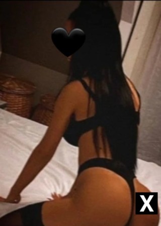 Craiova | Escort Brunetă Slim Miniona, Fac Si DEPLASARI-0-227916-photo-1