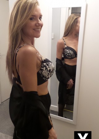 Birkenhead | Escort Debbie-46-177581-photo-2